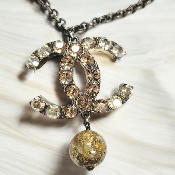 Chanel 06 XL Champagne CC Crystal Dangle Pendant Necklace. - Picture 7 of 9